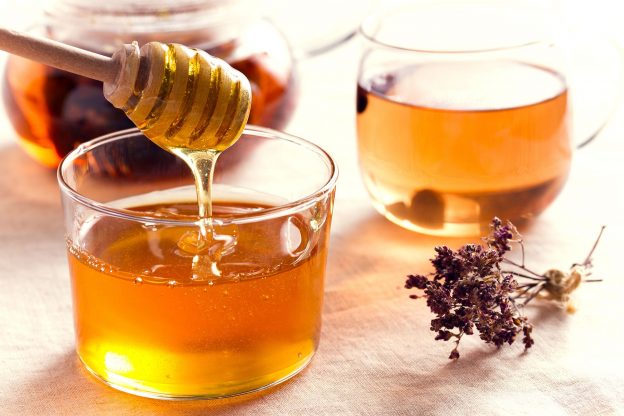 Здравословни и разкрасителни ползи на пчелния мед